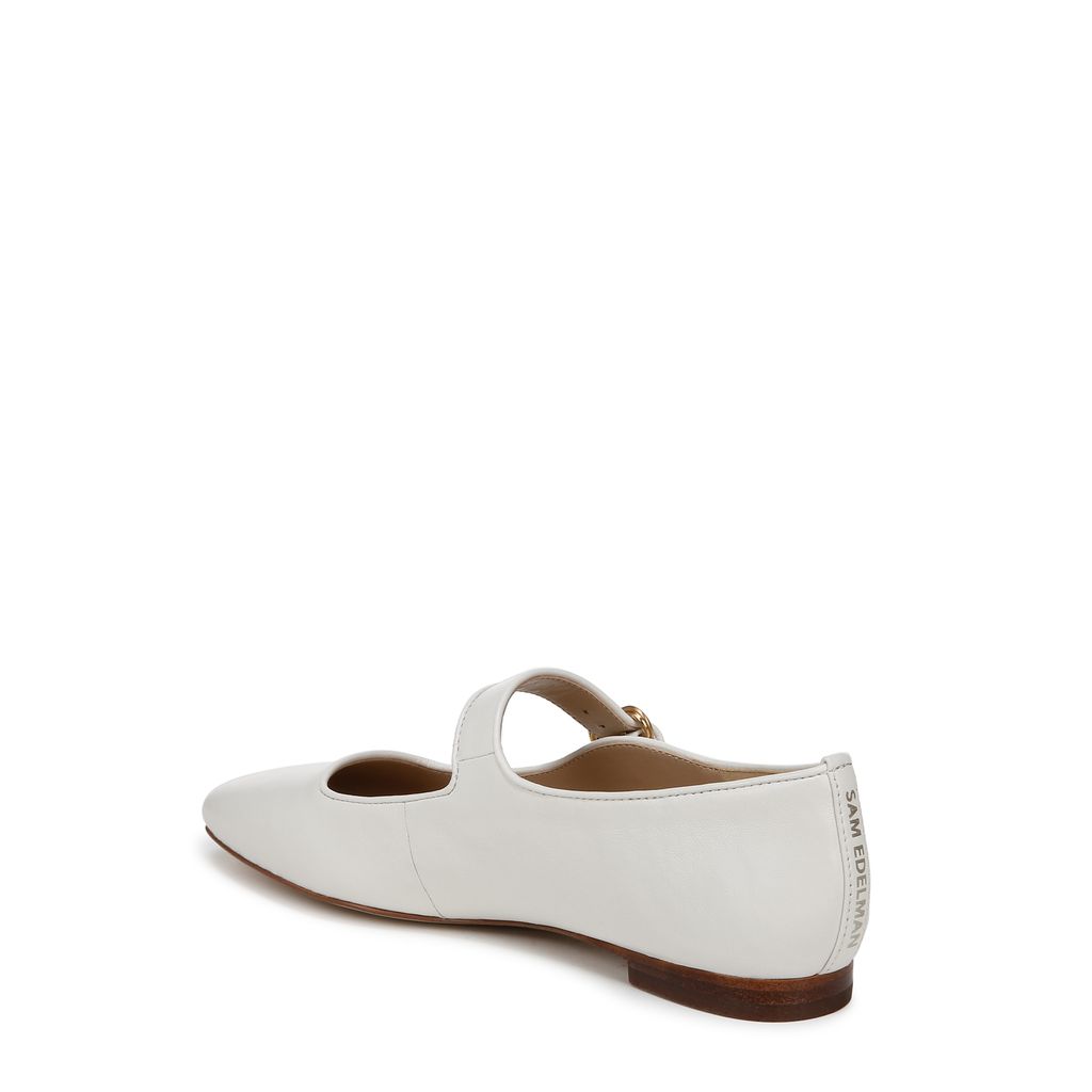 Michaela Mary Jane Flat