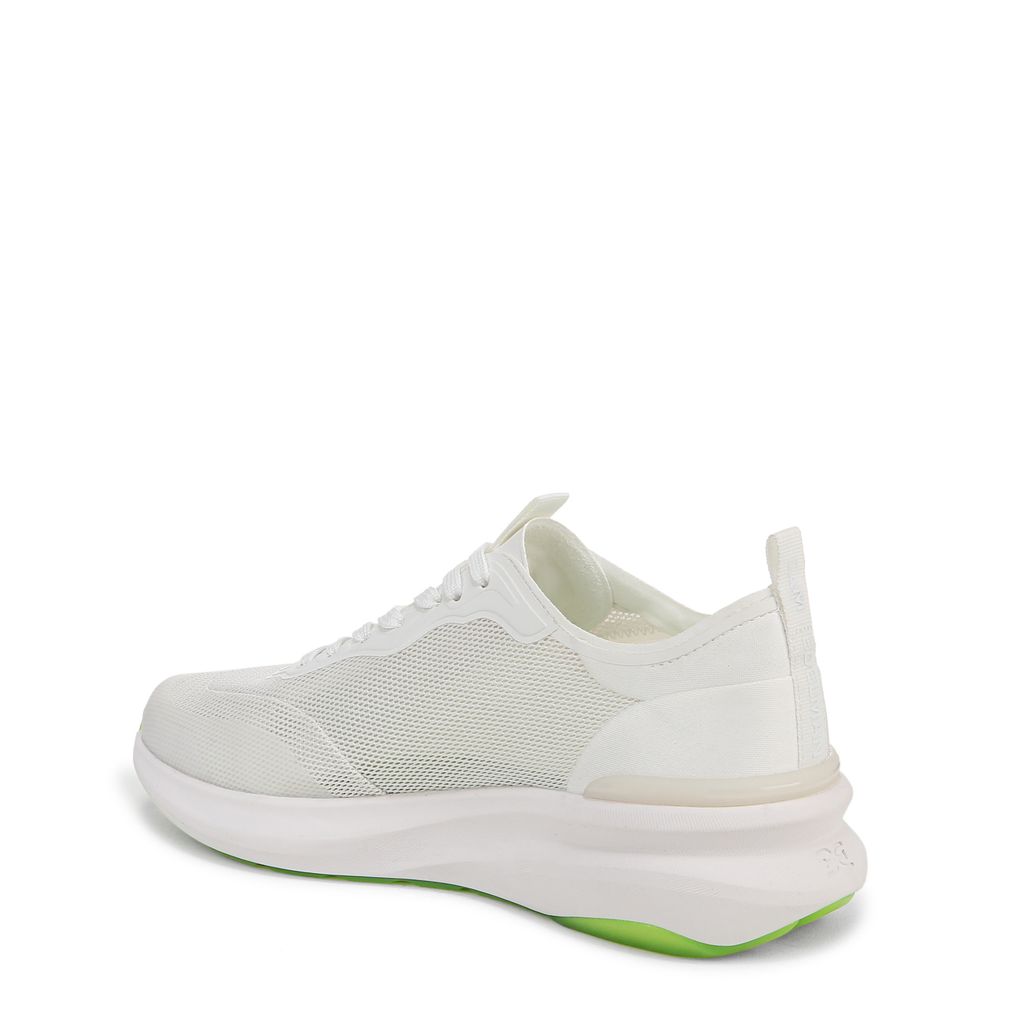 حذاء رياضي ساريتا بيرفورمانس برباط