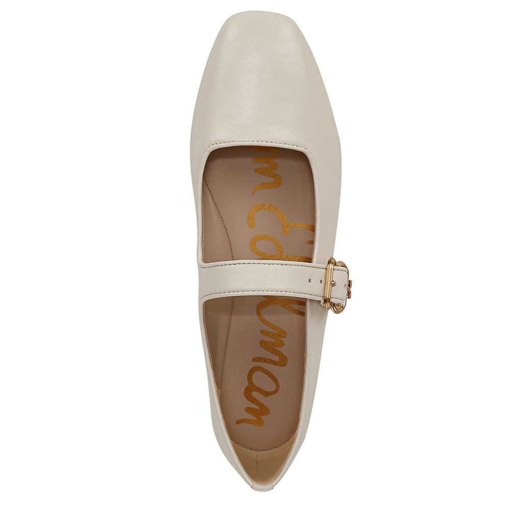 حذاء ميكايلا ماري جين مسطح