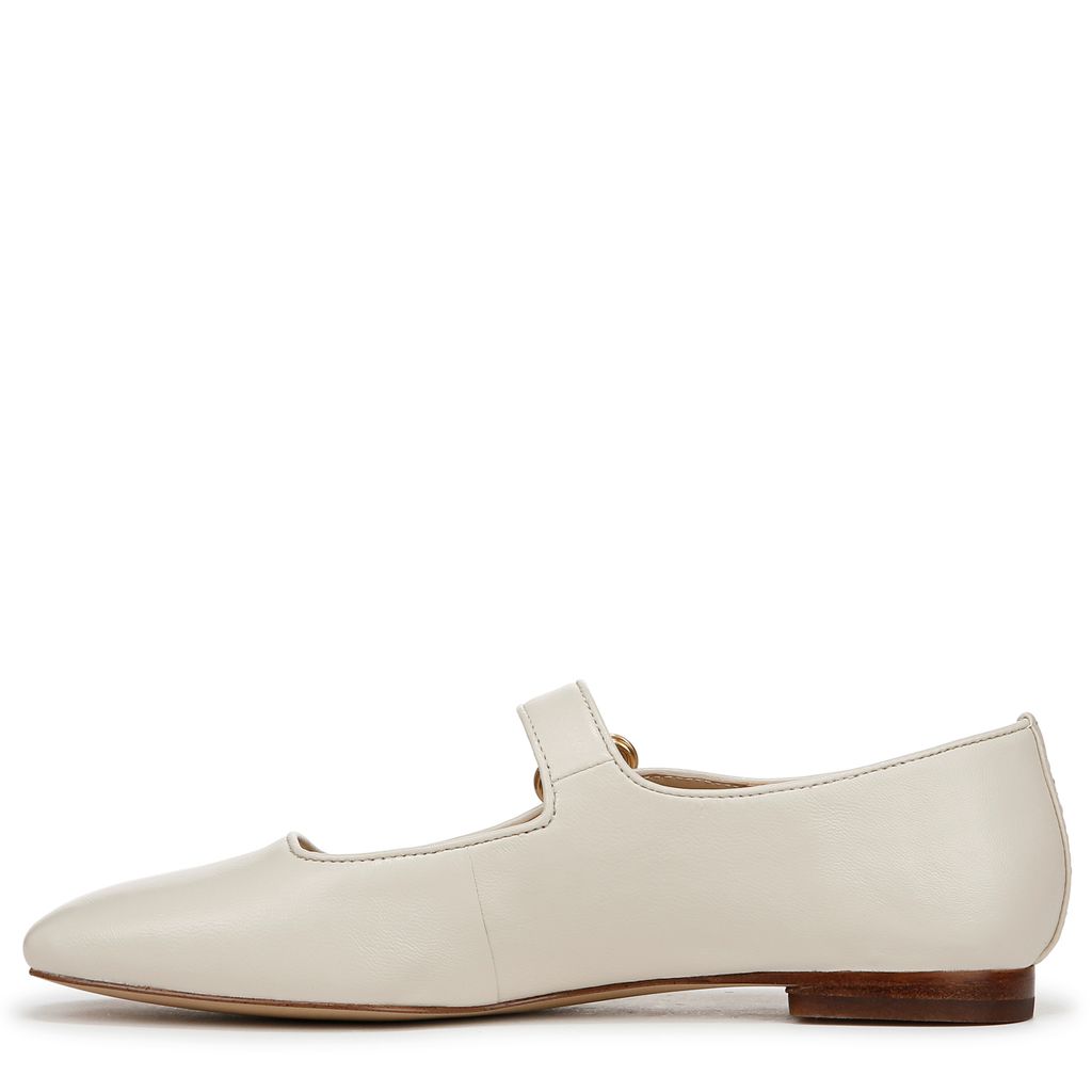 حذاء ميكايلا ماري جين مسطح