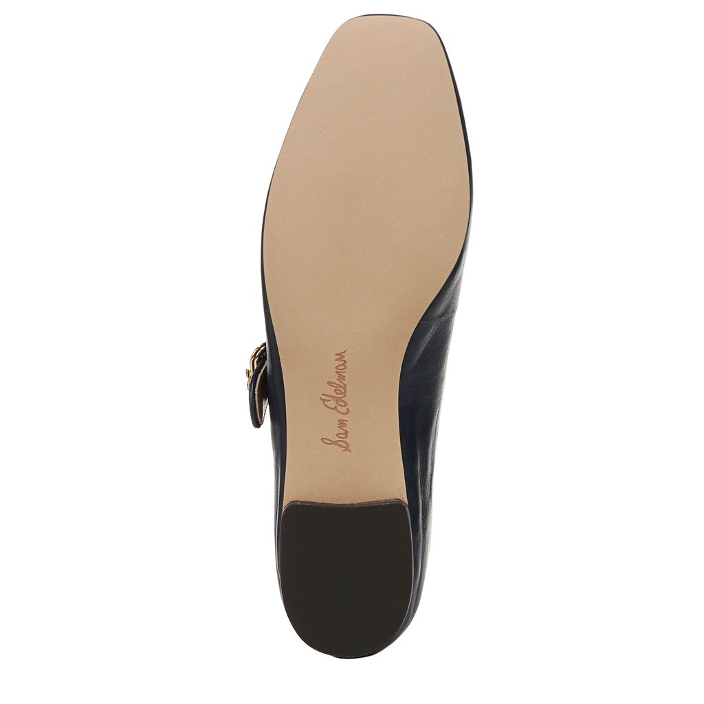 Michaela Mary Jane Flat