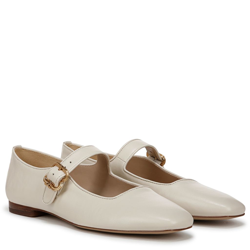 حذاء ميكايلا ماري جين مسطح