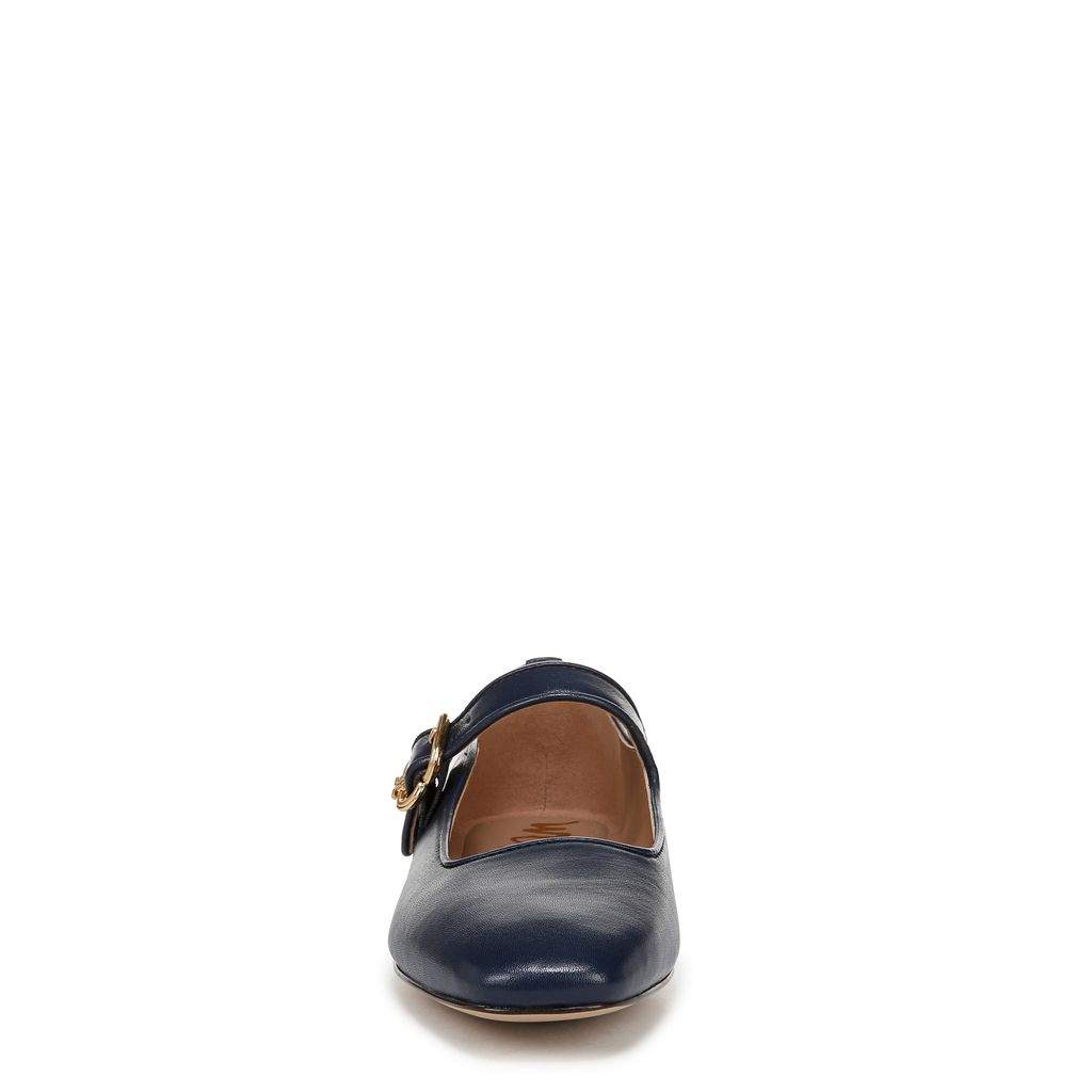 Michaela Mary Jane Flat