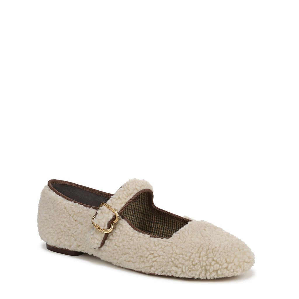 Michaela Mary Jane Flat