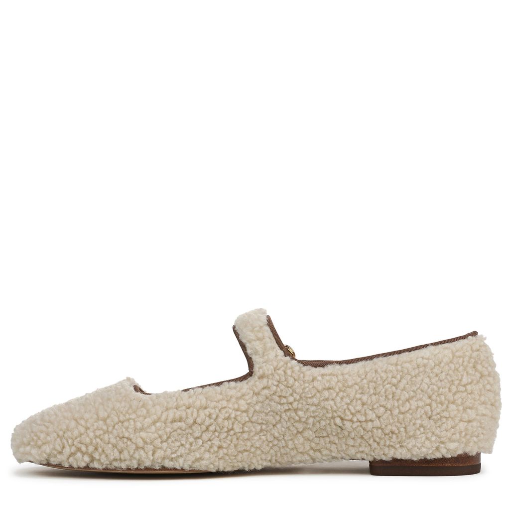 Michaela Mary Jane Flat